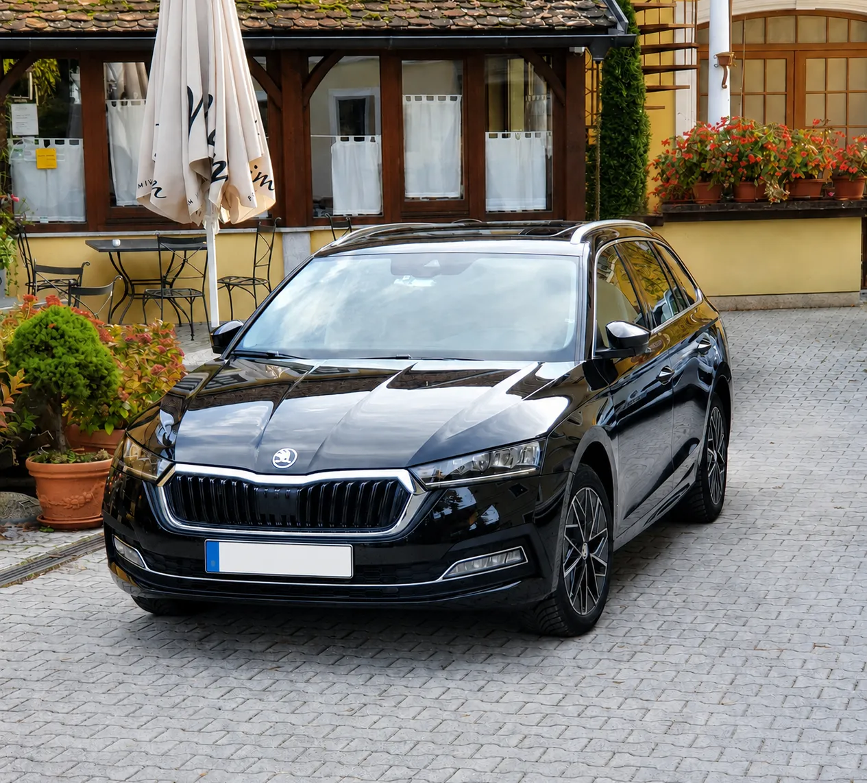 Zunanja slika - Škoda Octavia - Combi 2,0 TDI Style DSG - 1