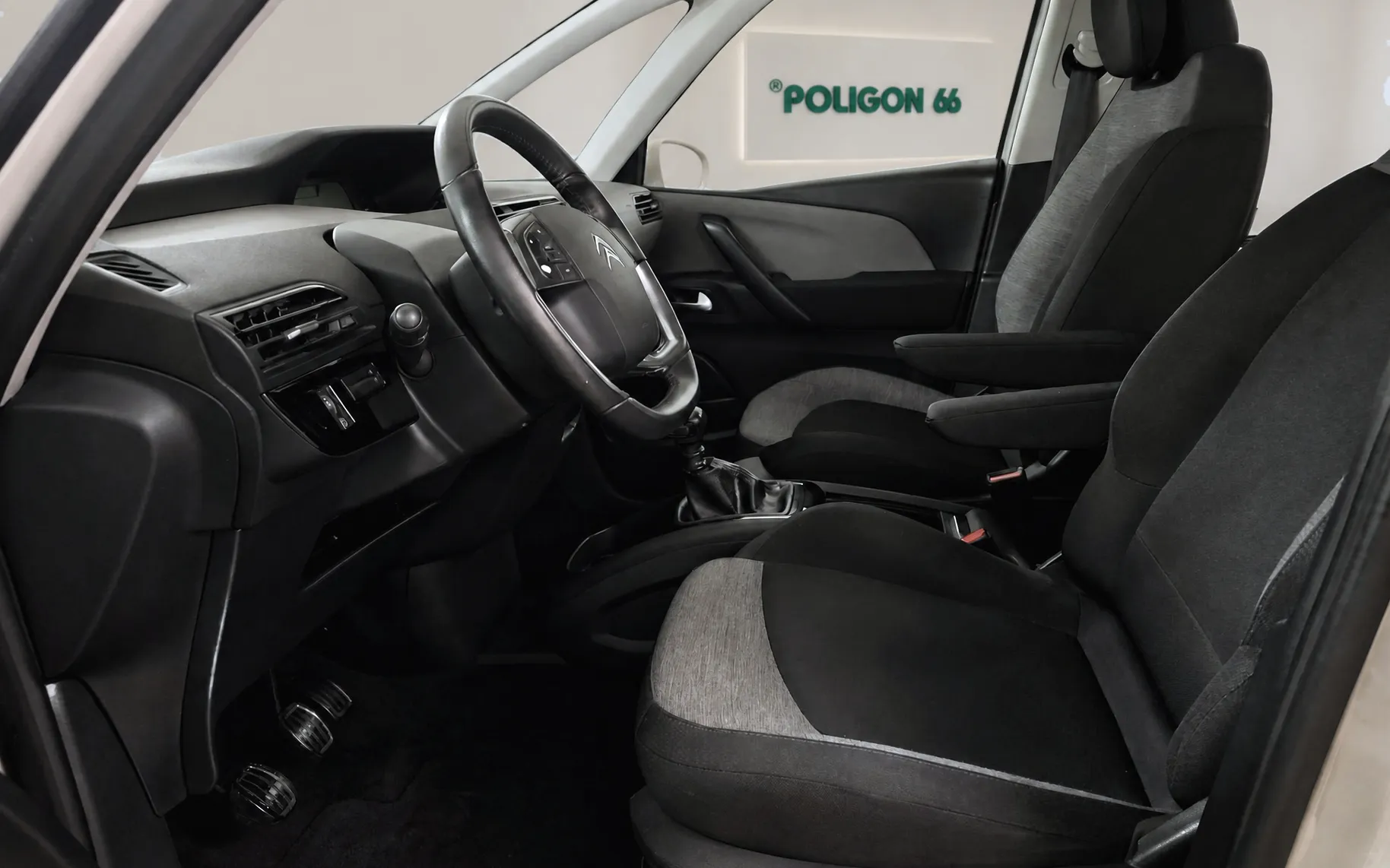 Notranja slika - Citroën C4 SpaceTourer - C4-LED-GARANCIJA-1 LASTNIK-KOT NOV-ODLIČEN - 10