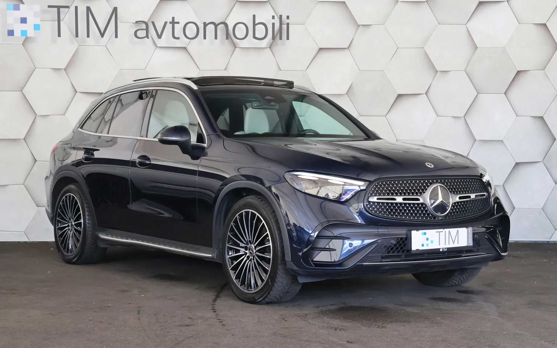 Zunanja slika - Mercedes-Benz GLC 220 - d 4-Matic 9G-Tronic AMG Line - 2