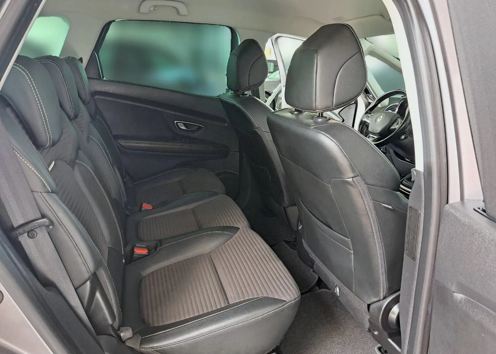 Notranja slika - Renault Scenic - dCi 120-FUL LED-KAMERA-1 LASTNIK-GARANCIJA - 11