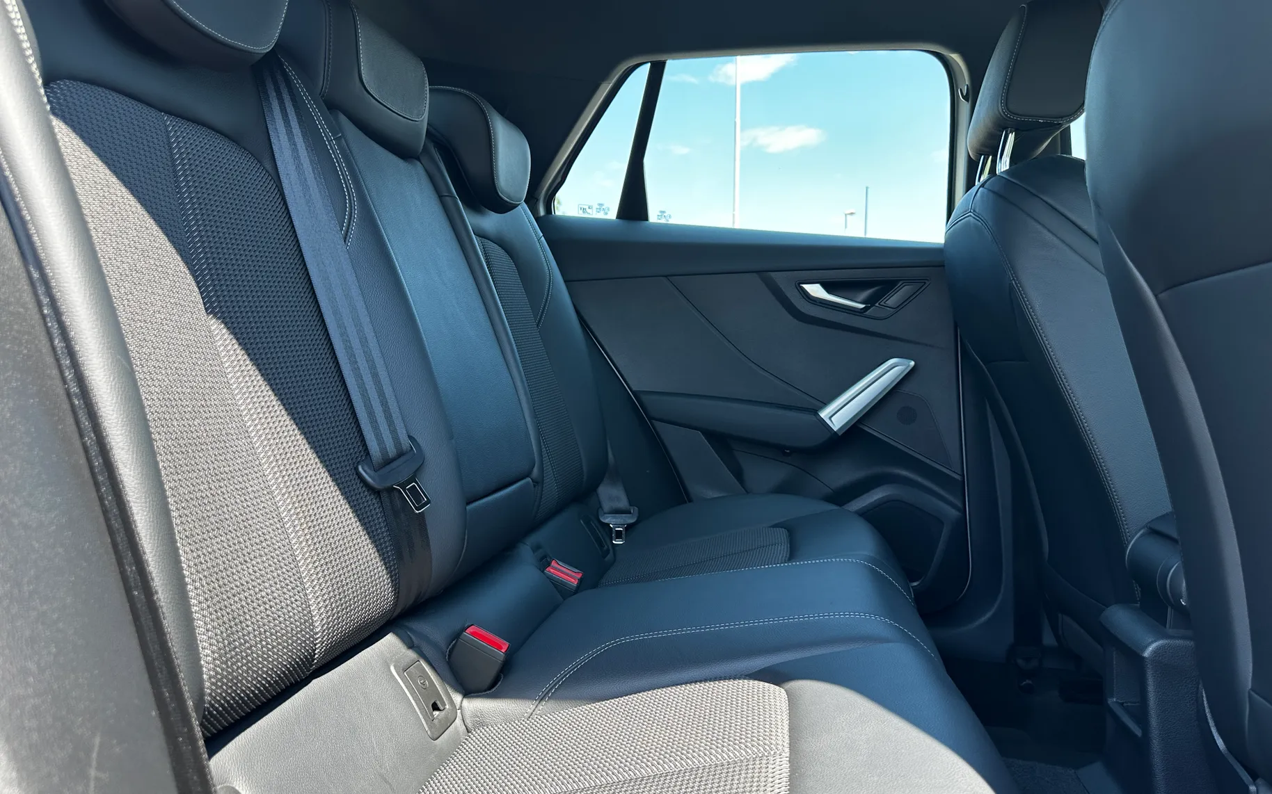 Zunanja slika - Audi Q2 - 35 TDI S-LINE S TRONIC LED-PDC-KLJUKA-NAVI-ALU.18 - 16