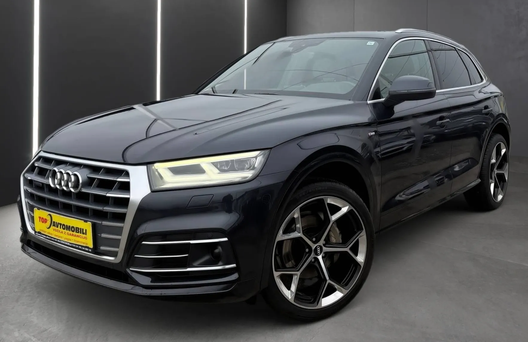 Zunanja slika - Audi Q5 - 40 TDI QUATTRO S-LINE LED TEM NAV PDC KAM TOP... - 1