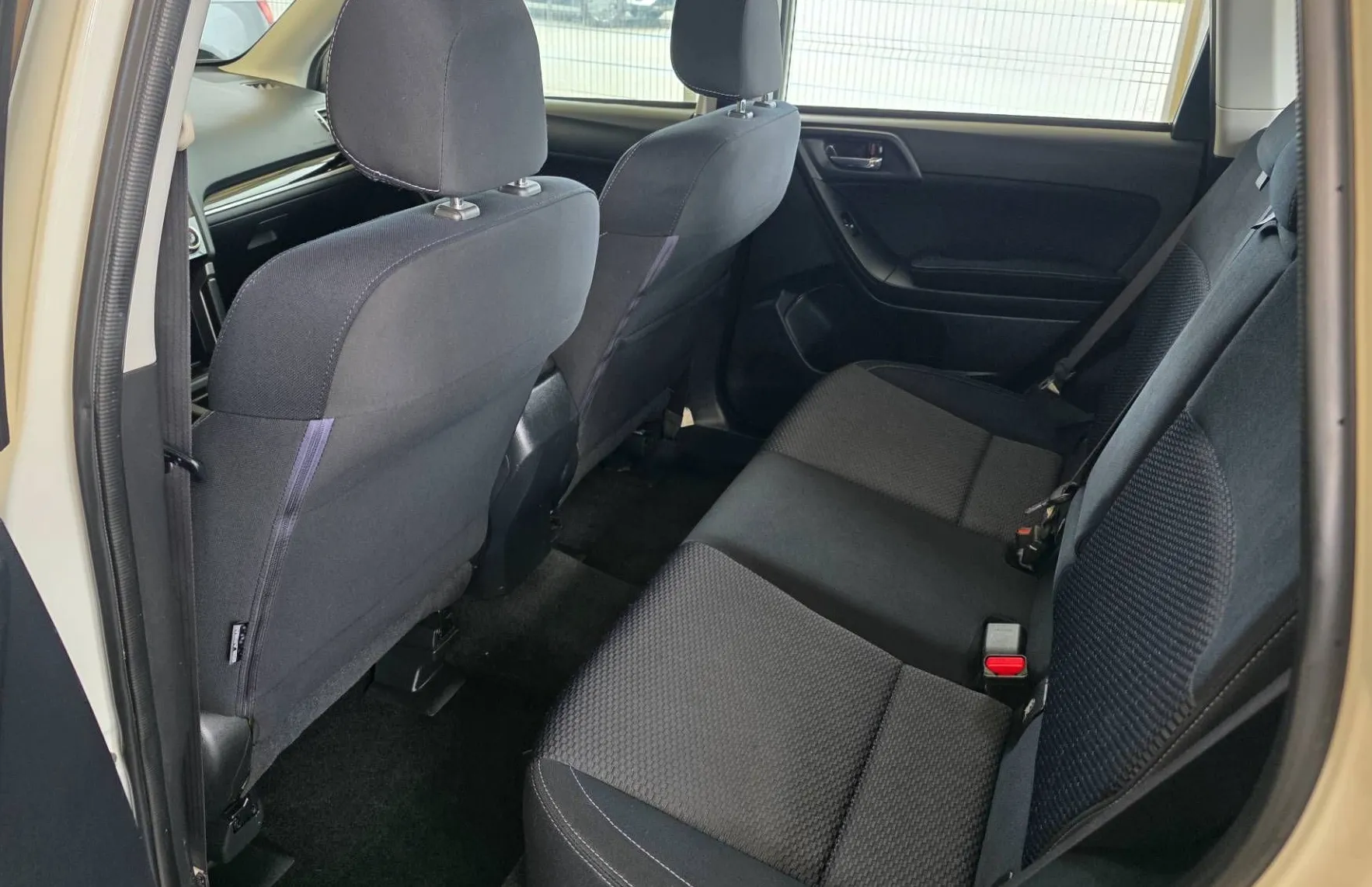 Zunanja slika - Subaru Forester - 2.0D-4X4-1 LASTNIK-143.000KM-PANORAMA-XENON-LED- - 12