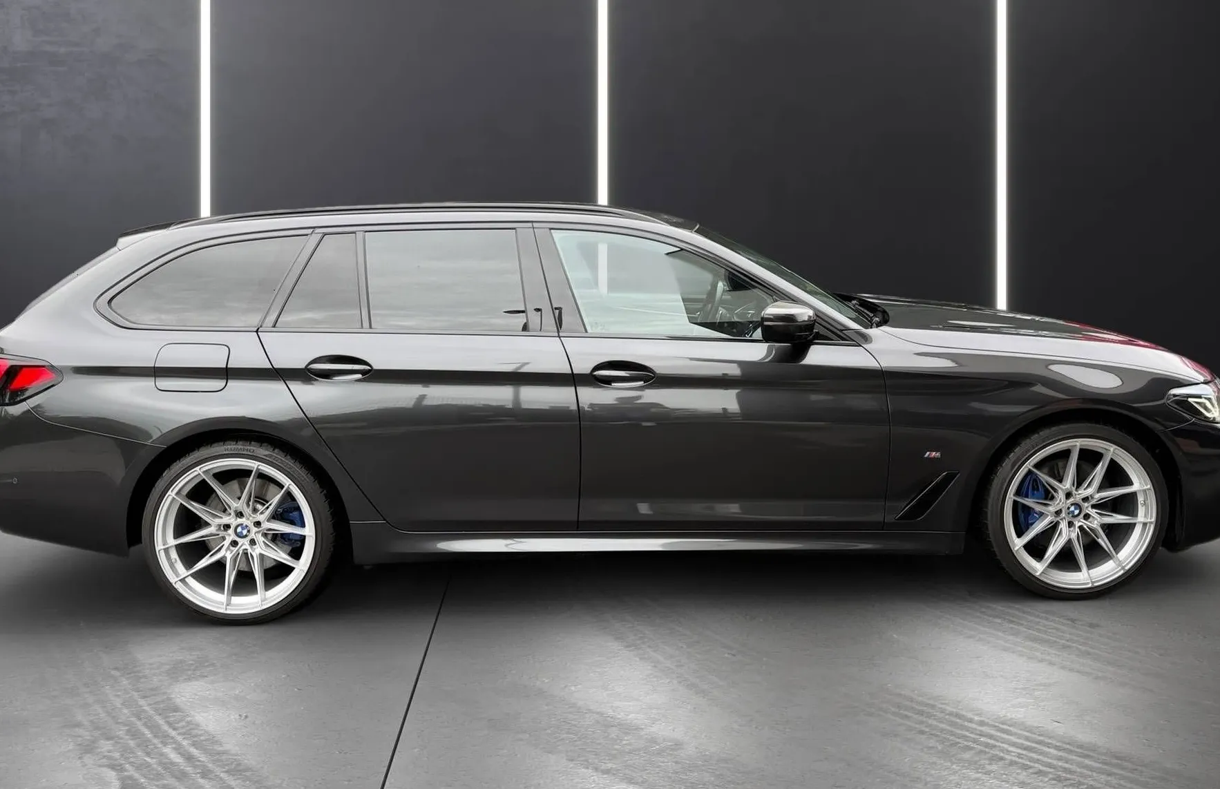 Zunanja slika - BMW Serija 5 - Touring: 520d M PAKET LASER HEAD-UP ADAPTIVNO KAMERA MEM - 8