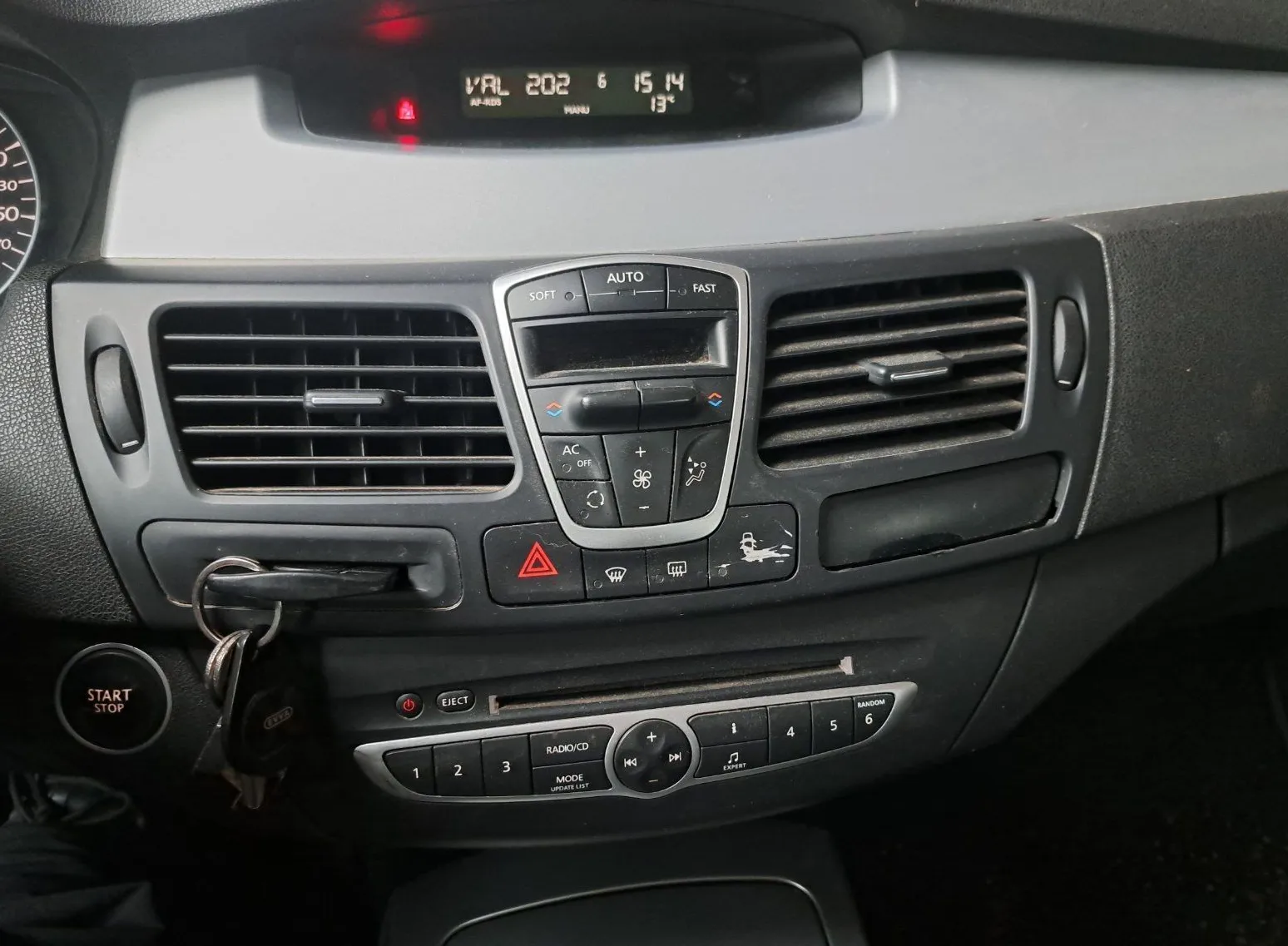 Zunanja slika - Renault Laguna - Dynamique dCi 150 - 3