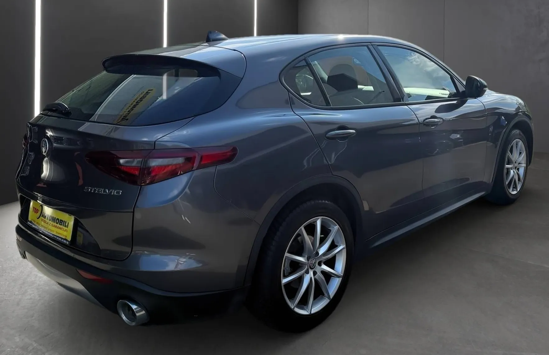 Zunanja slika - Alfa Romeo Stelvio - 2.2 Diesel LED NAVI TEMPOMAT KAMERA PDC USNJE TOP - 6