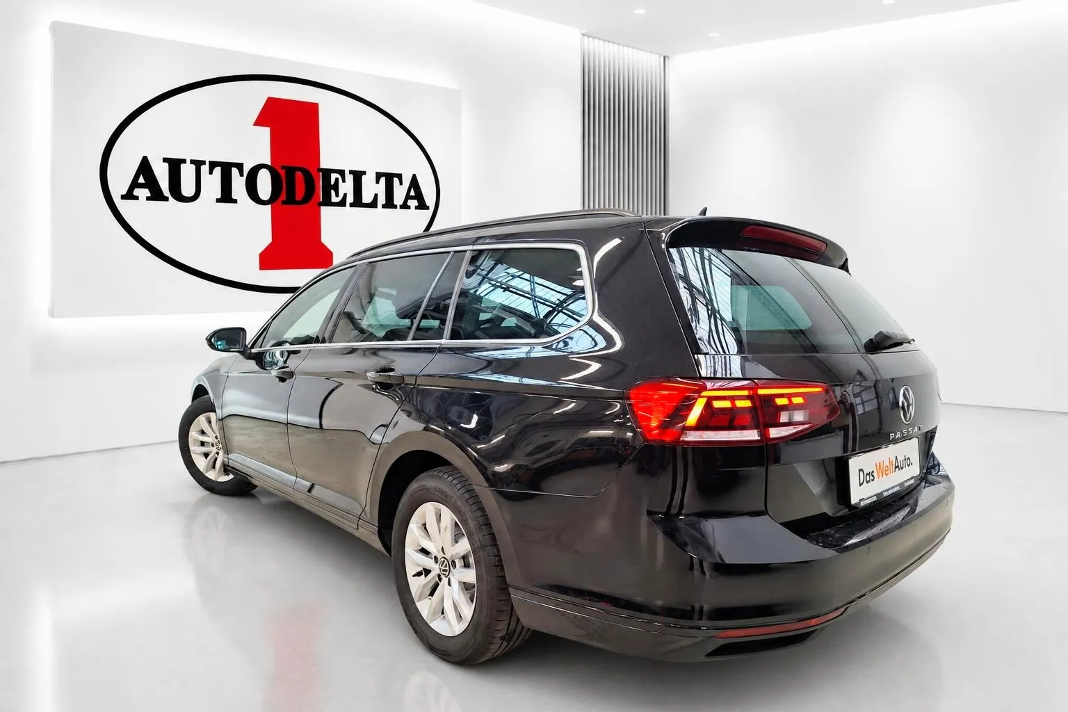 Zunanja slika - Volkswagen Passat Variant - 2.0 TDI BMT SCR Business DSG 110kW - 4