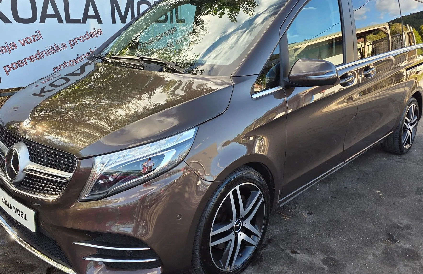 Zunanja slika - Mercedes-Benz V-Razred - V 250D 7 SEDEŽEV-LED-KAMERA-PANORAMA-ALU-ODLIČEN - 8