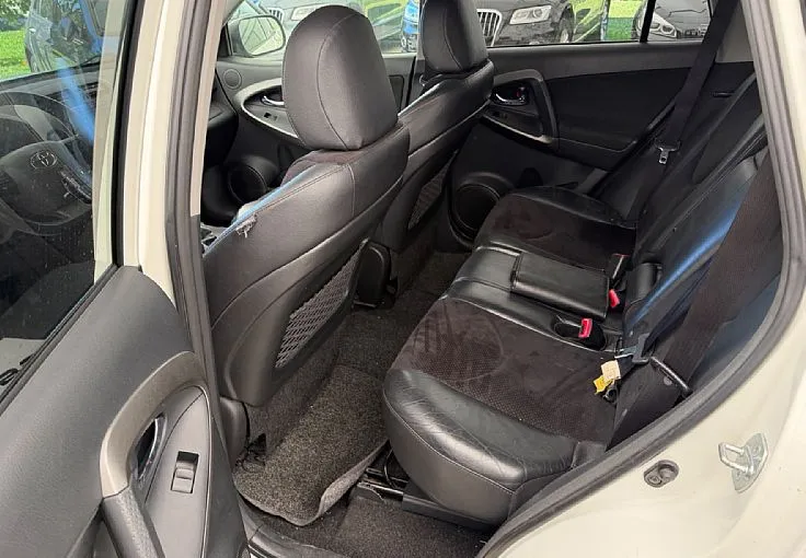 Zunanja slika - Toyota RAV4 - 4WD 2.2 D-4D Limited 1.LASTNIK LETNO JAMSTVO - 11
