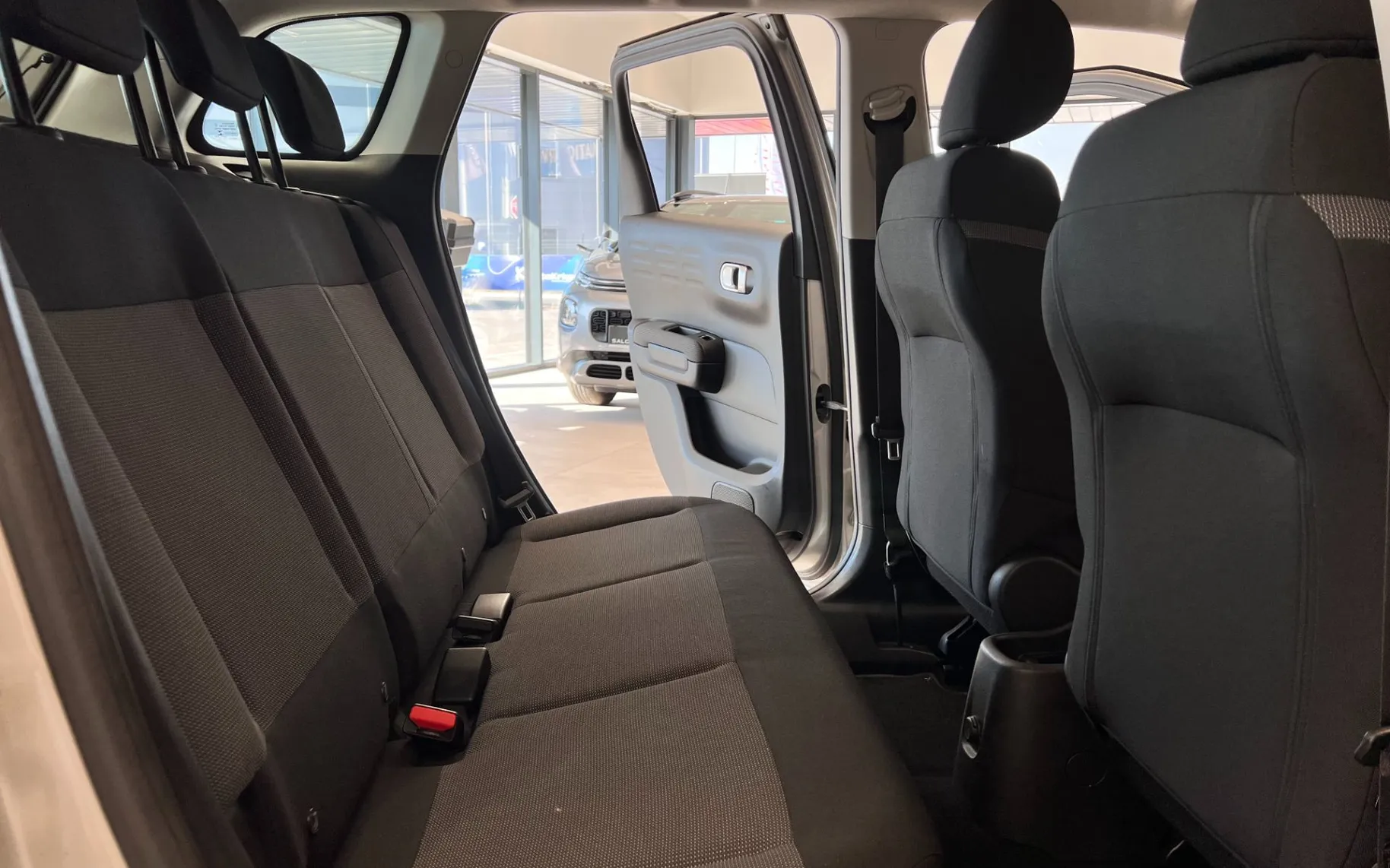 Zunanja slika - Citroën C3 - Aircross 1,2 PureTech 110 S&S Shine Avt. - 10