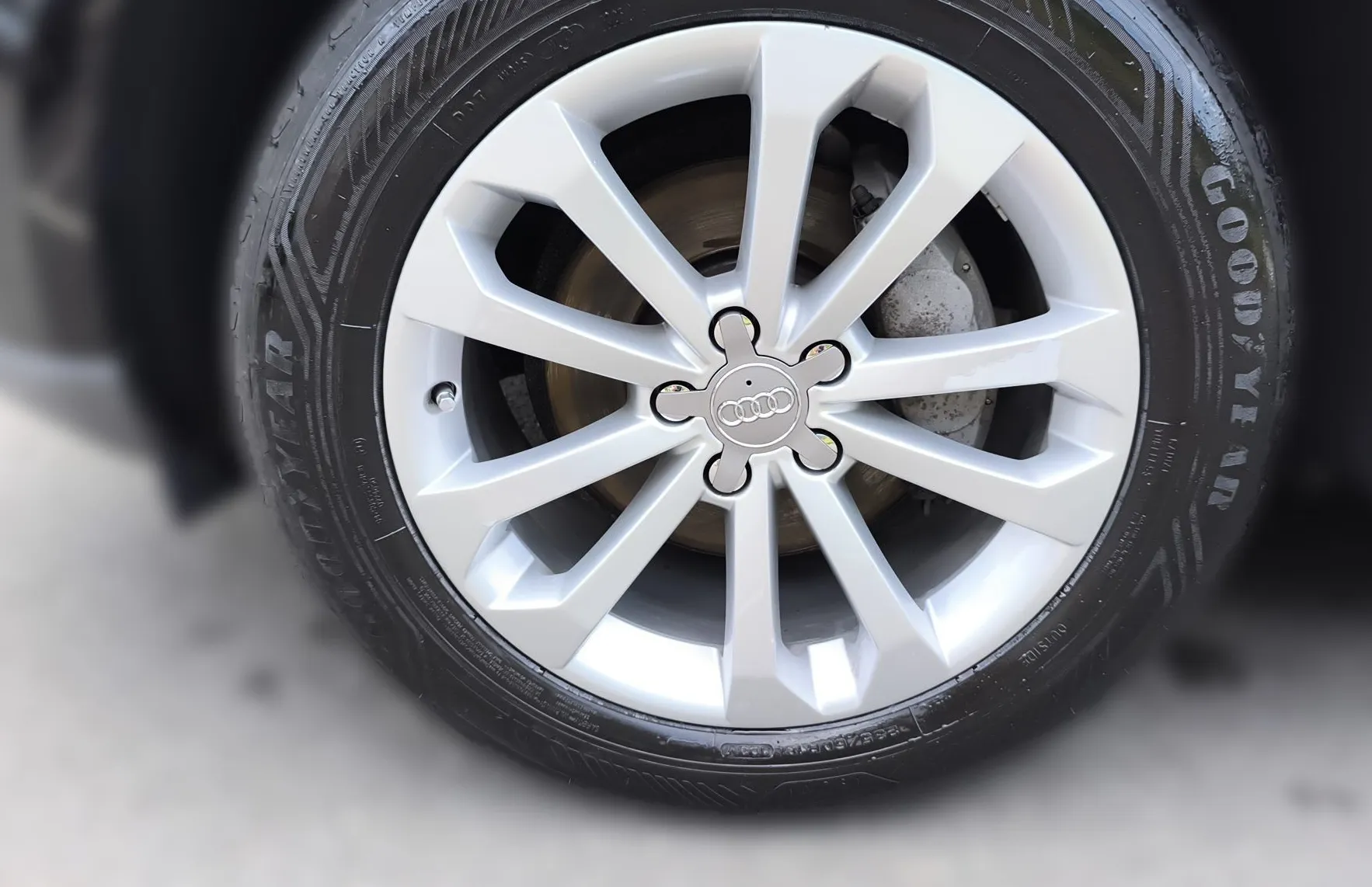 Zunanja slika - Audi Q5 - quattro 2.0 TDI Business Plus- SAMO 175 TKM - 8