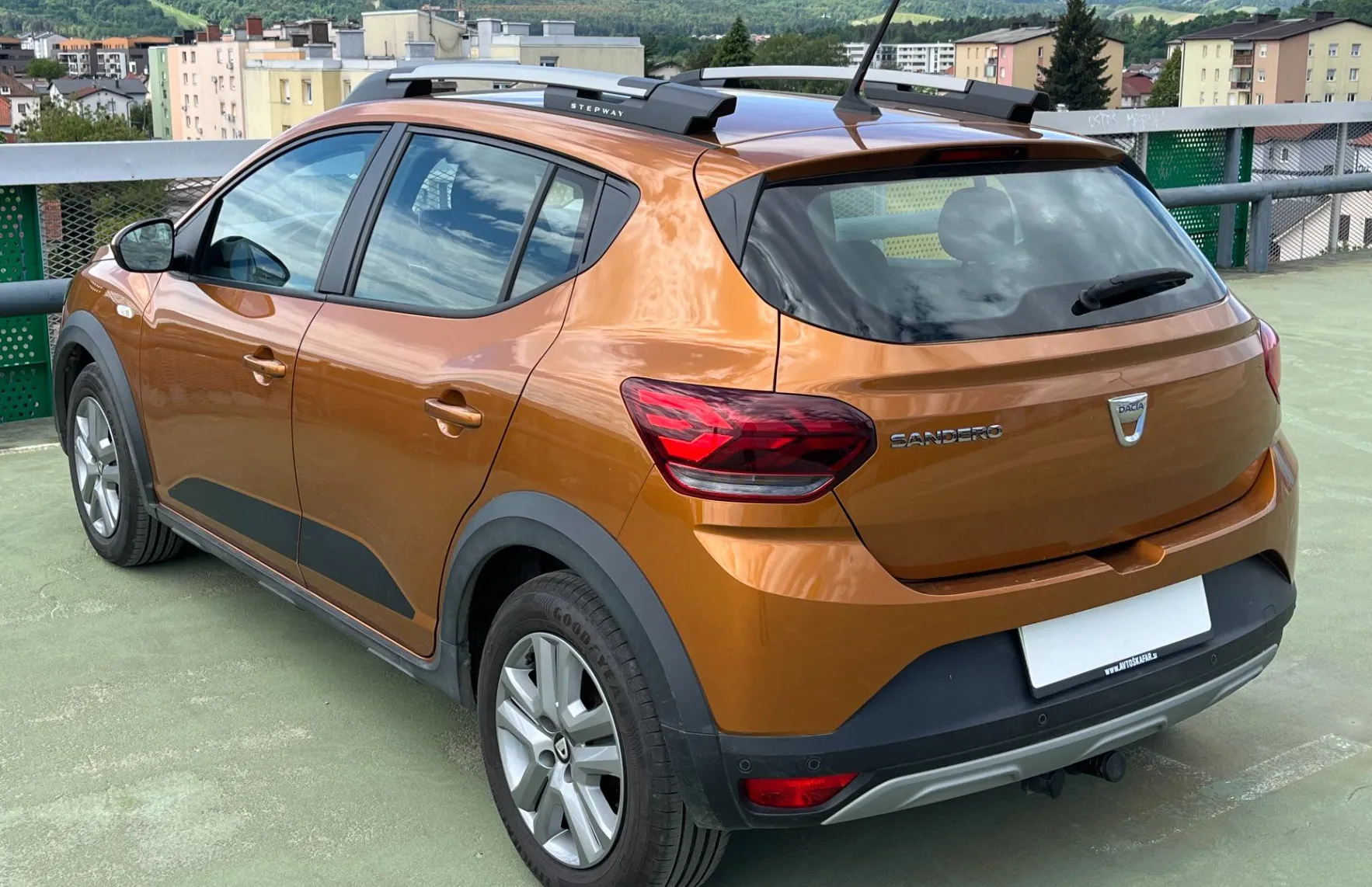 Zunanja slika - Dacia Sandero - 1.0 TCe 90 Comfort LED. VZR KAM. 2X PDC. TEMP.NAVI - 7
