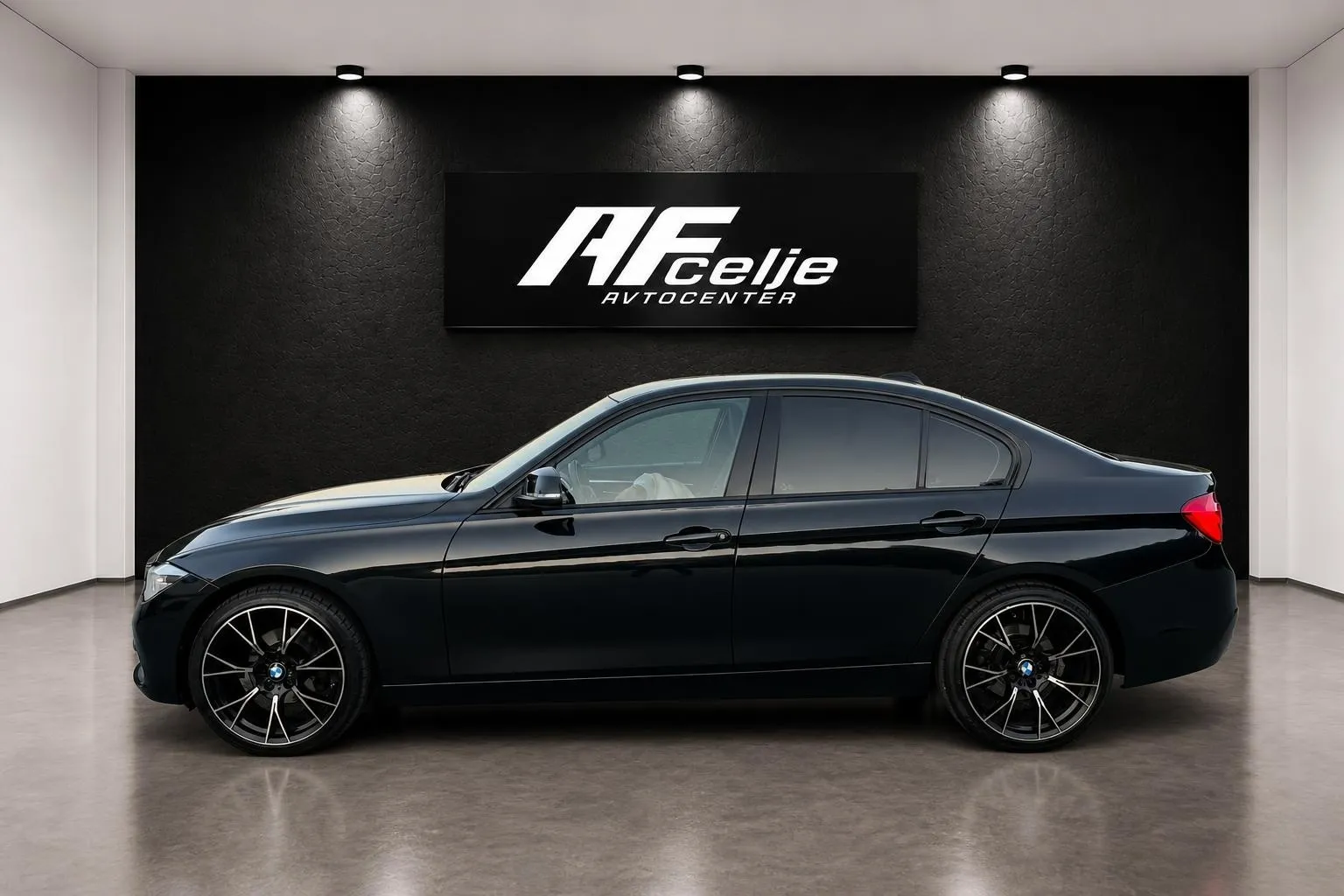 Notranja slika - BMW serija 3: - 316D-AUT-SPORT-185.000km-LIZING ZA TUJCE-FUL LED- - 7
