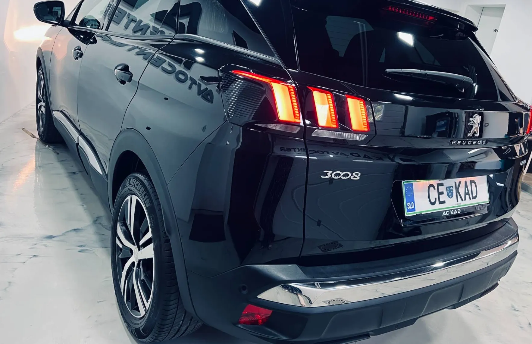 Zunanja slika - Peugeot 3008 - 1.2 PureTech -Z 15  LEASING TUDI ZA BREZPOSELNE - 8