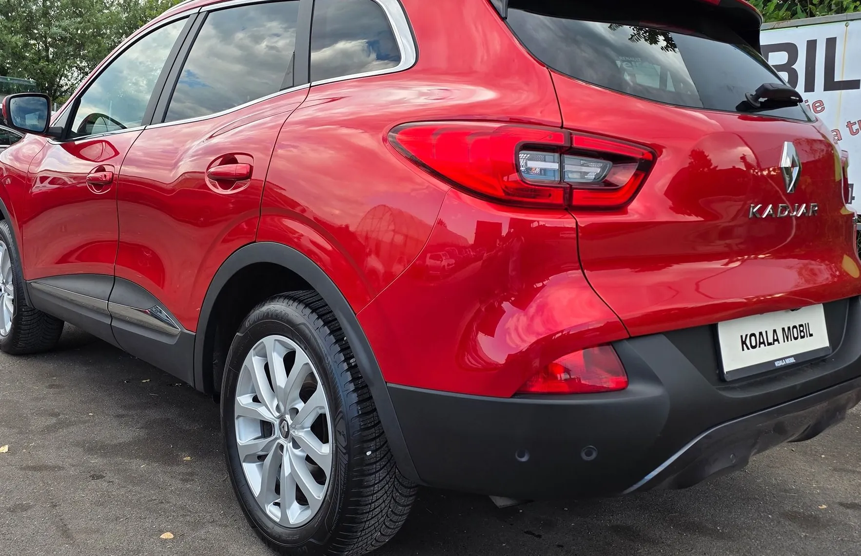 Zunanja slika - Renault Kadjar - dCi 110 BOSE LED-NAVI-KAMERA-NAVI-ALU-VIRUTAL - 6