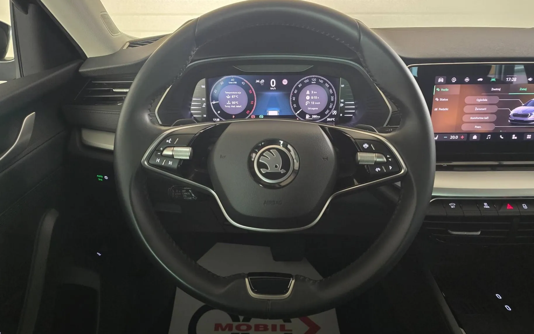 Notranja slika - Škoda Octavia - Combi 2.0 TDI Selection DSG - SLO - 12
