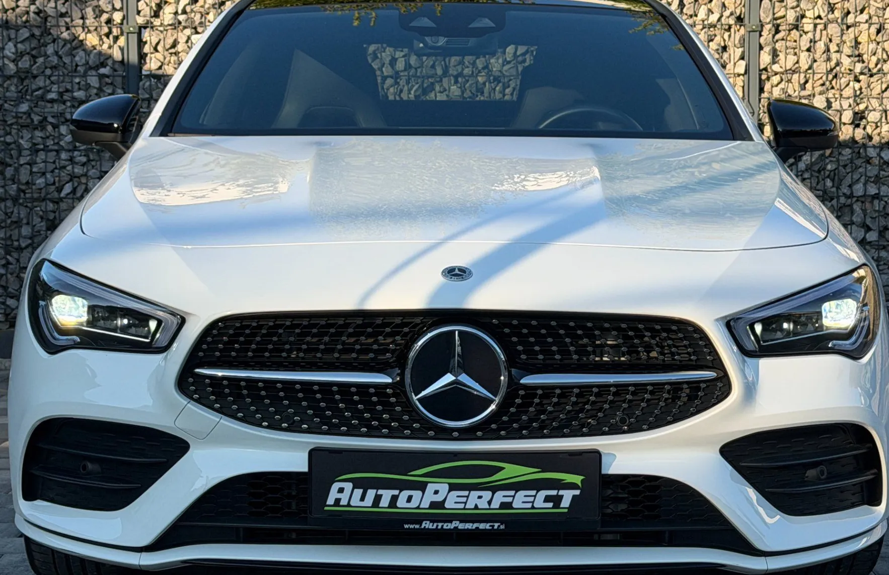 Zunanja slika - Mercedes-Benz CLA-Razred - 200|AMG LINE|COUPE|TOV.GAR|PANO|KAM|GR.SED - 2