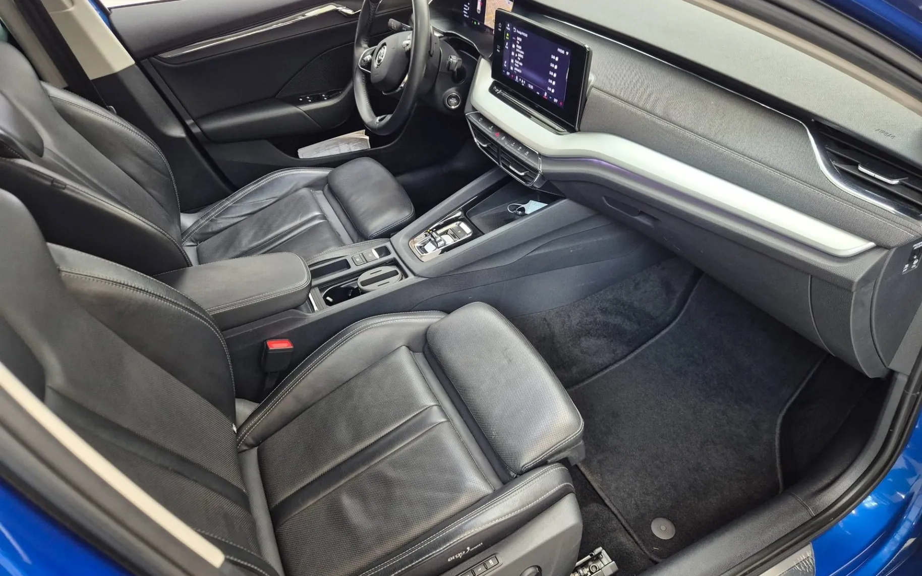 Notranja slika - Škoda Octavia - Combi 2.0 TDI Style DSG... - 11