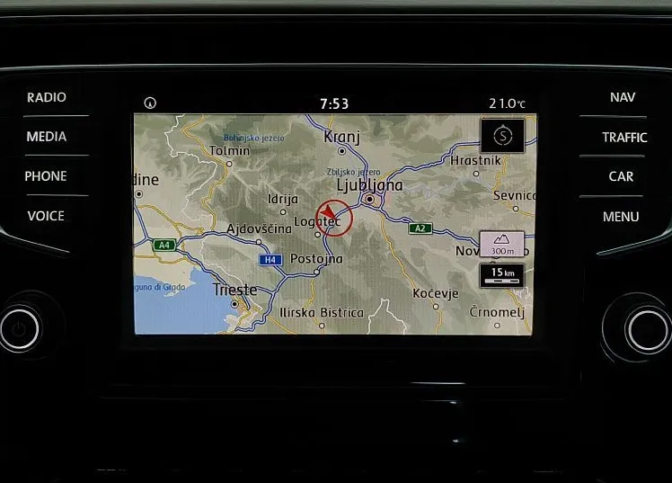 Zunanja slika - Volkswagen Passat - LIMUZ-2.0TDI-150KM-HIGHLINE-VIRTUAL-KAMERA-ACC-17C - 16