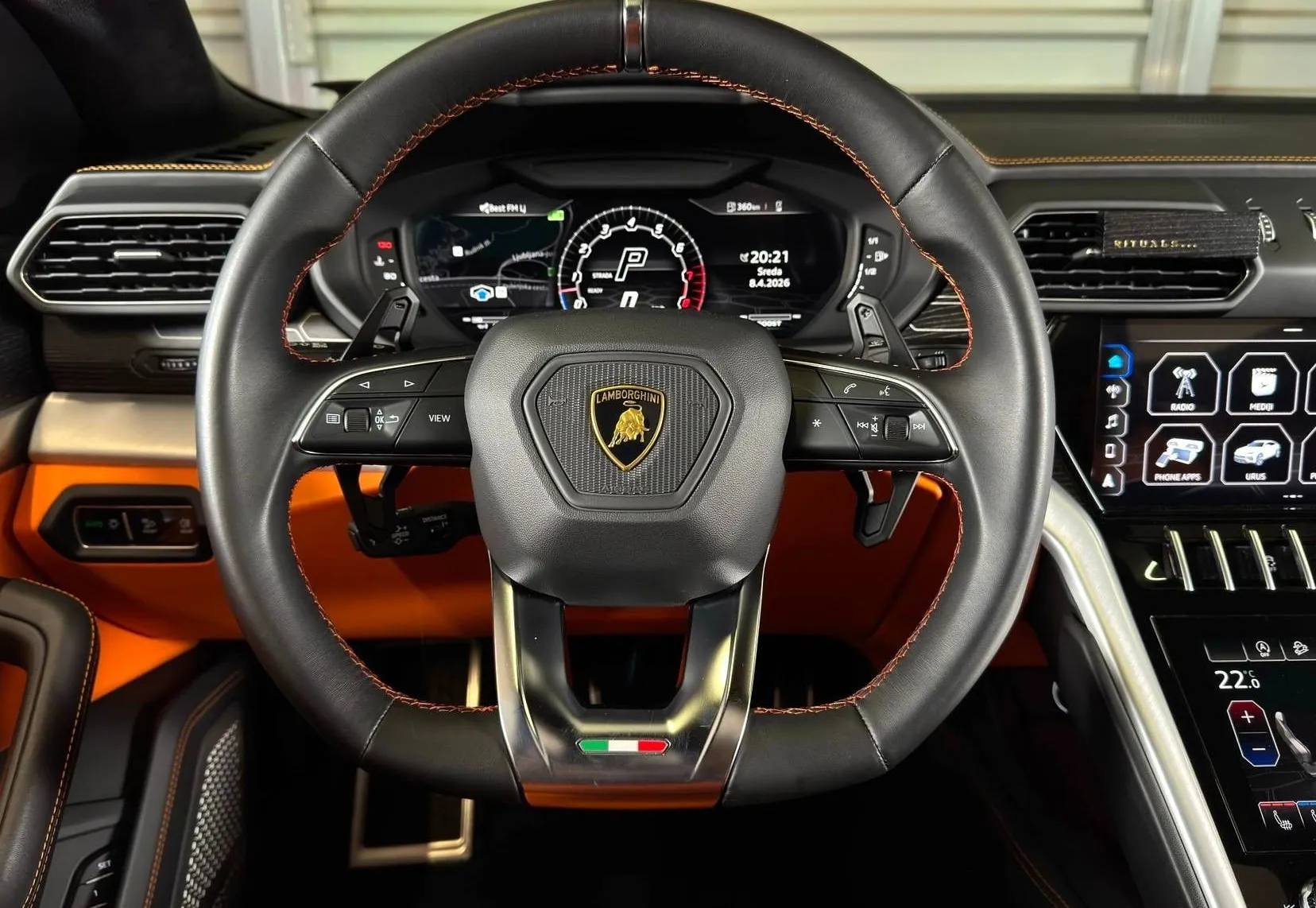 Zunanja slika - Lamborghini Urus - 650KM - PANORAMA - GRET. HLAJ. - KAMERA - HUD ... - 9
