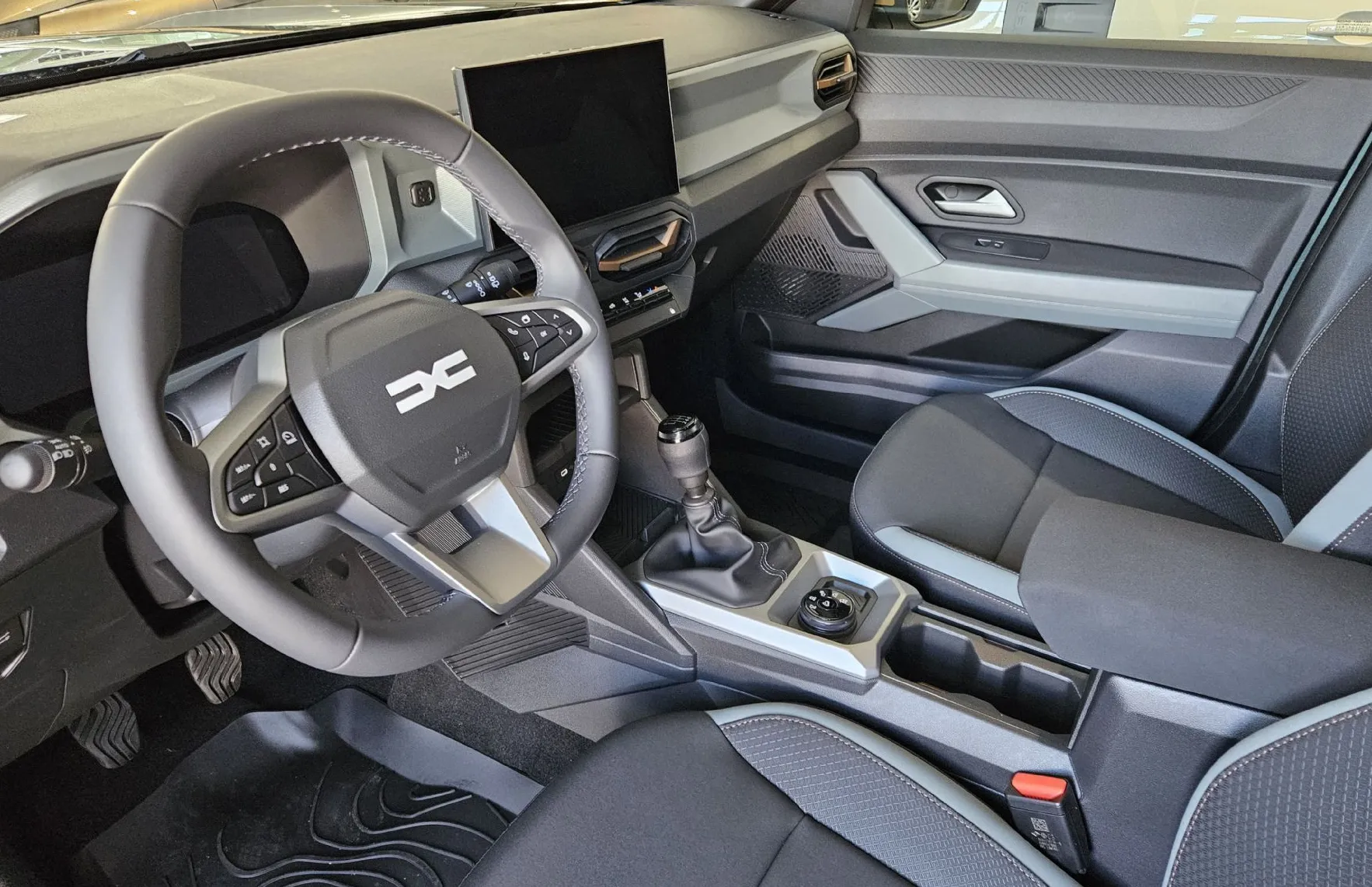 Zunanja slika - Dacia Bigster - mild hybrid 130 Extreme 4X4 - 9