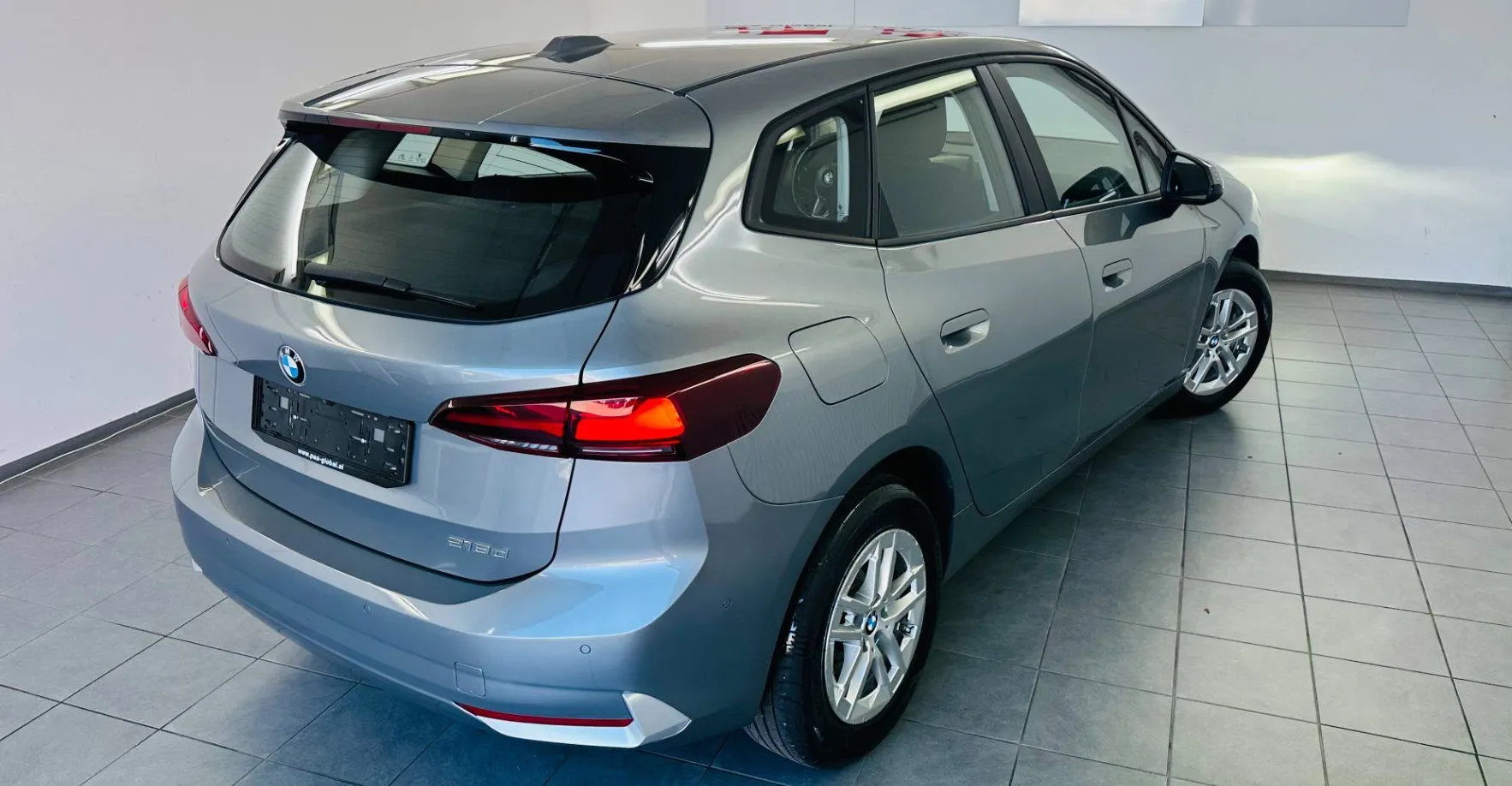 Zunanja slika - BMW Serija 2 - Active Tourer: 218d Active Tourer Avt.KAMERA.NAVI.LED.20 - 9