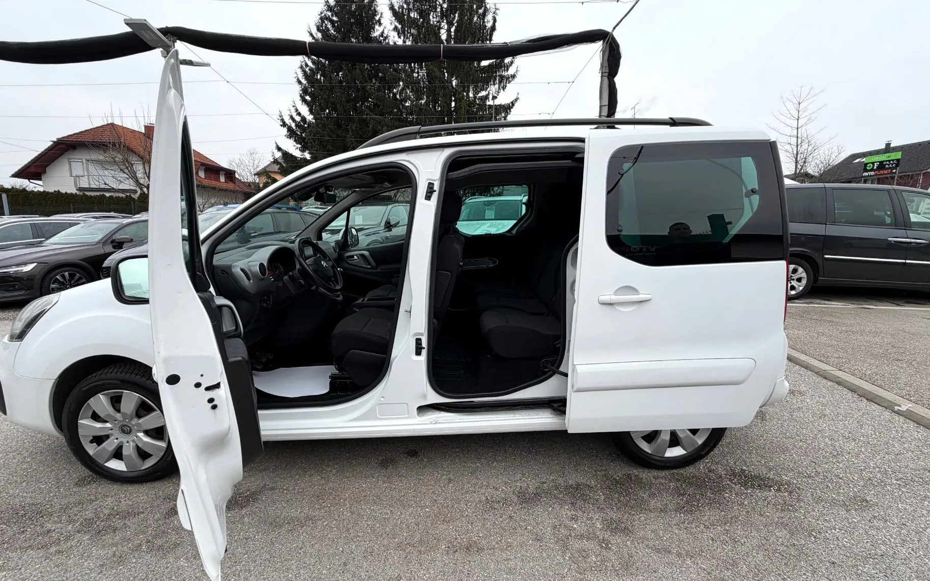Zunanja slika - Citroën Berlingo - 1.6 BlueHDi SHINE SLO 2.LASTNIK AVTO.KLIMA - 13