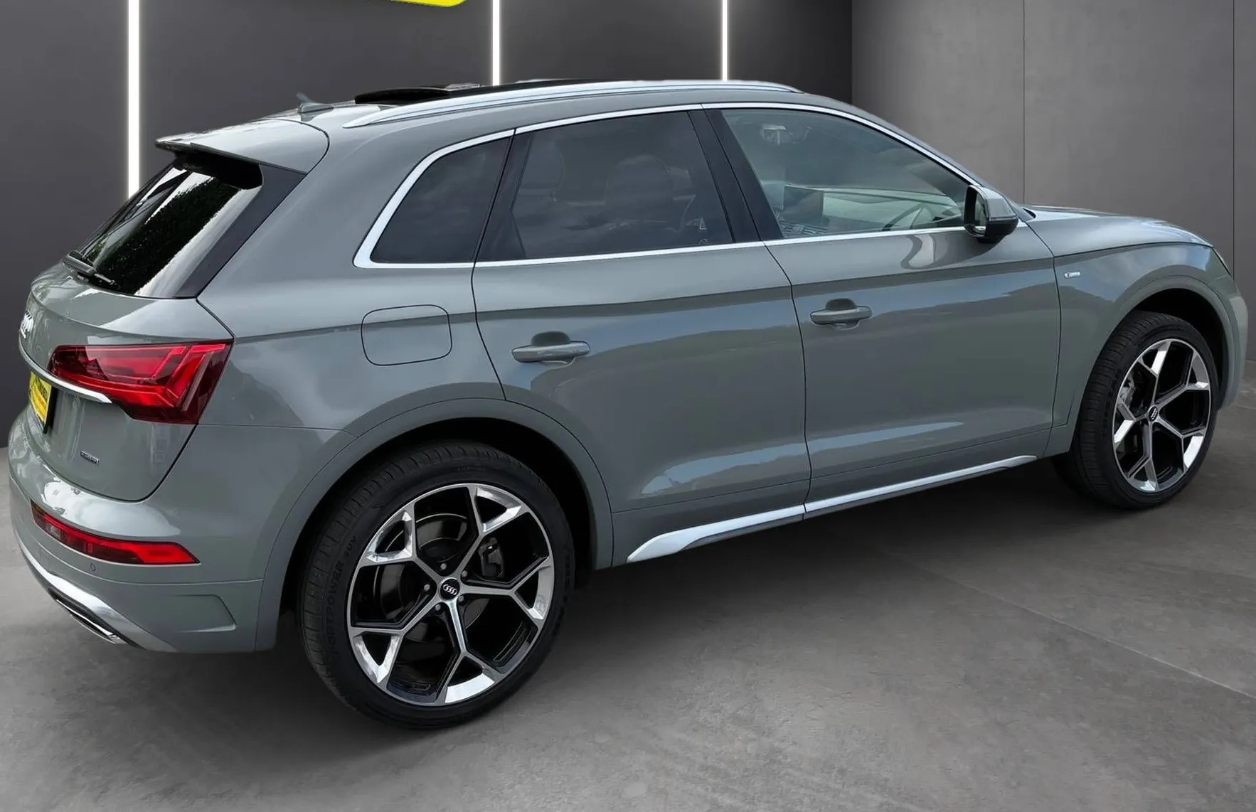 Zunanja slika - Audi Q5 - 50 TFSI e S LINE SPORT 4×4 MATRIX PANO RADAR USNJE - 7