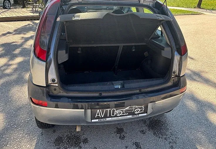 Zunanja slika - Opel Corsa - Club 1.2 16V - 12