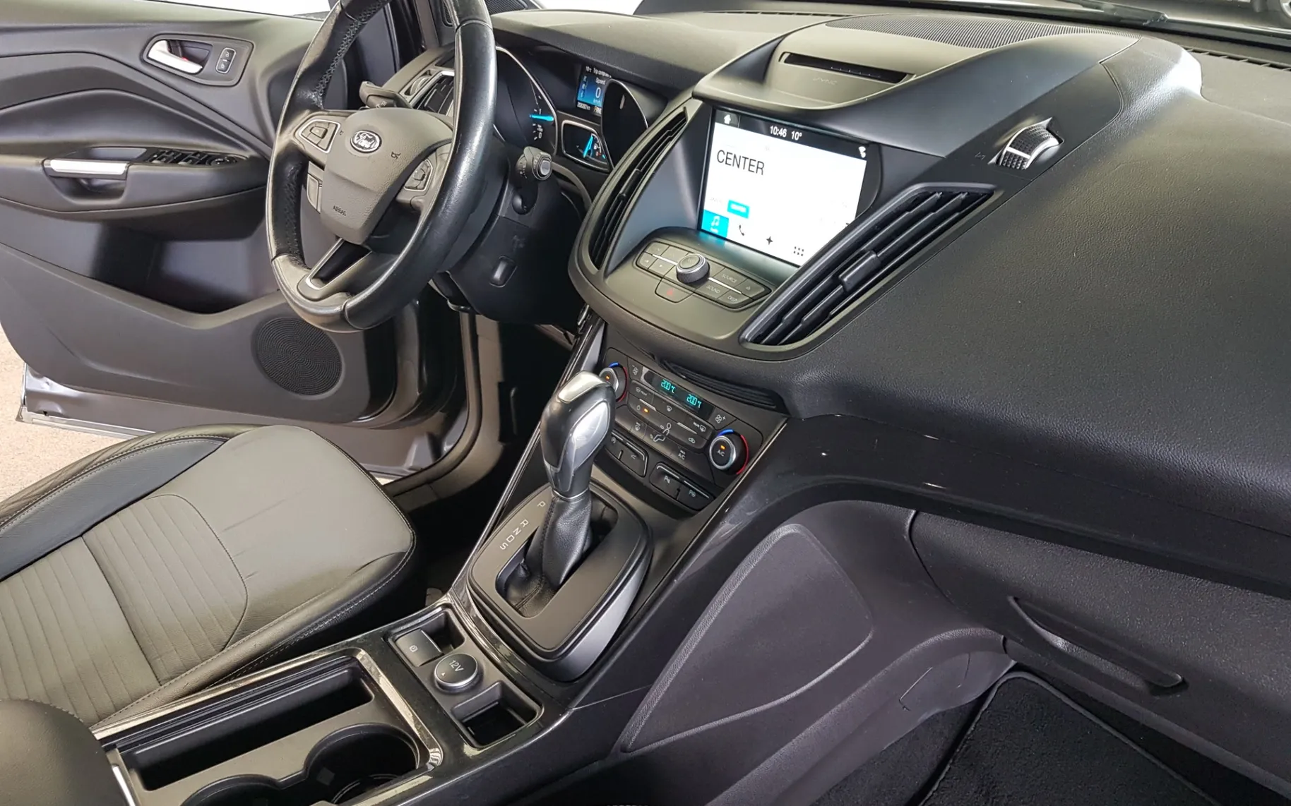 Zunanja slika - Ford Kuga - 4x4 2,0 TDCi Titanium Powershift - 11