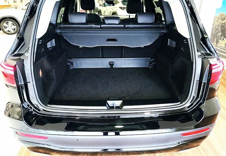 Zunanja slika - Mercedes-Benz GLB-Razred - 180 d URBAN PRO-KAMERA-NAVI-GRETJE-APPLE-DAB-VIDEO - 6