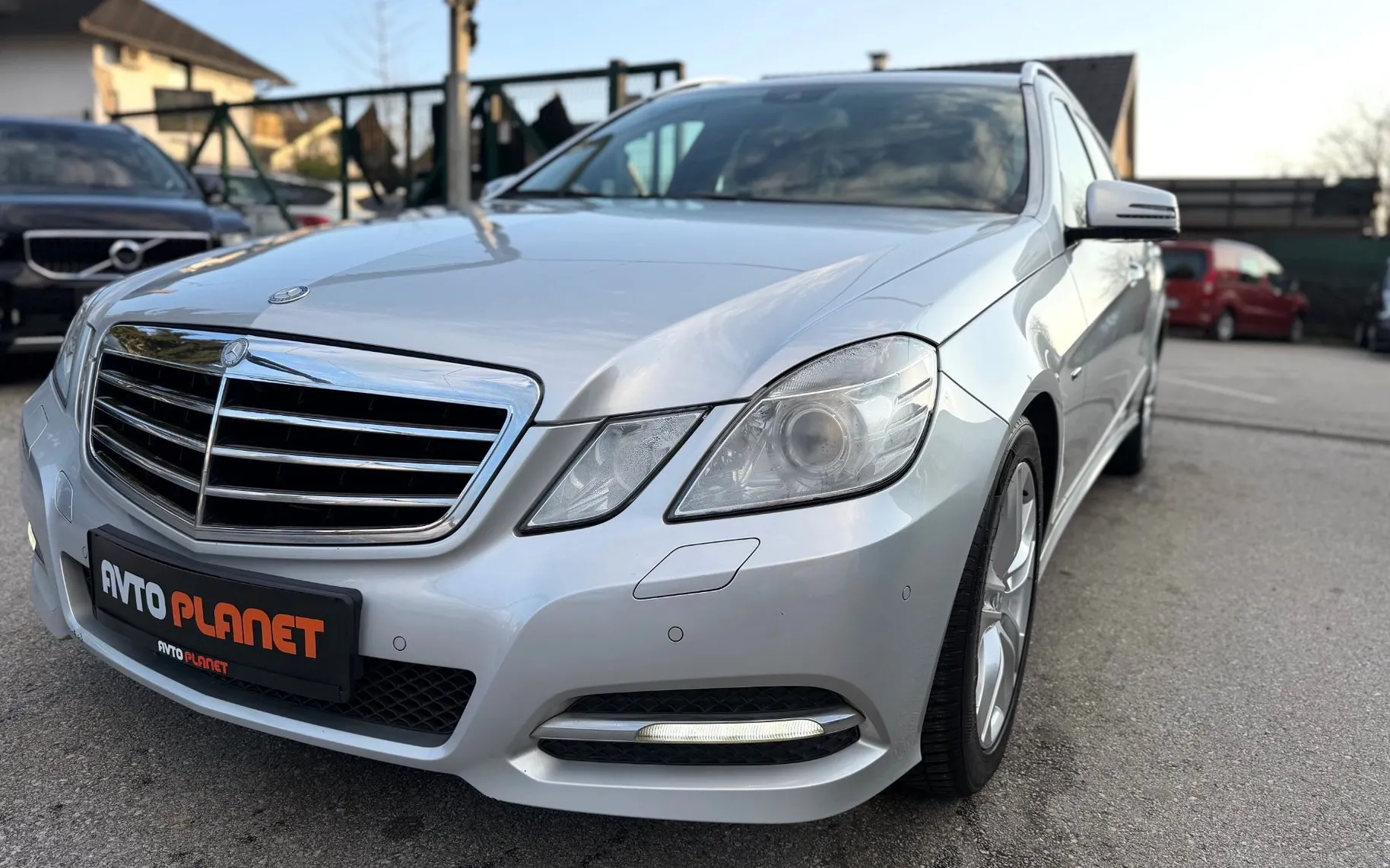 Zunanja slika - Mercedes-Benz E-Razred - E 200 CDI BlueEFFICIENCY AVANTGARDE AUT. NAVI - 9