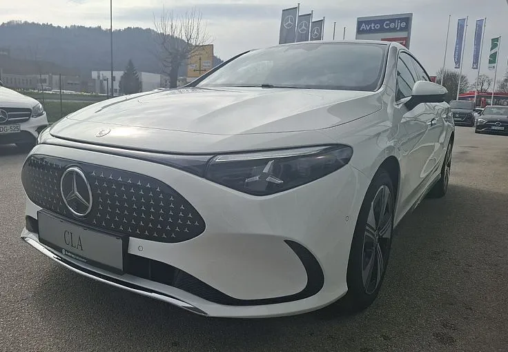 Zunanja slika - Mercedes-Benz CLA-Razred - CLA 200 z EQ tehnologijo. subvencija 6.500 EUR - 6