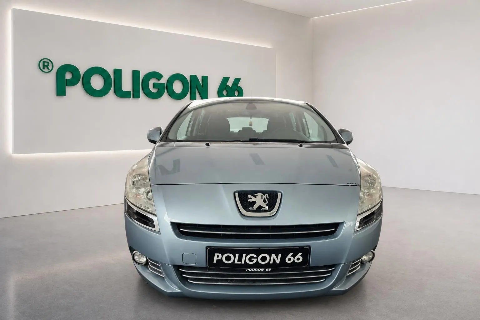 Notranja slika - Peugeot 5008 - 1.6 HDi-ODLIČEN-GARANCIJA-SLOVENSKO POREKLO - 8