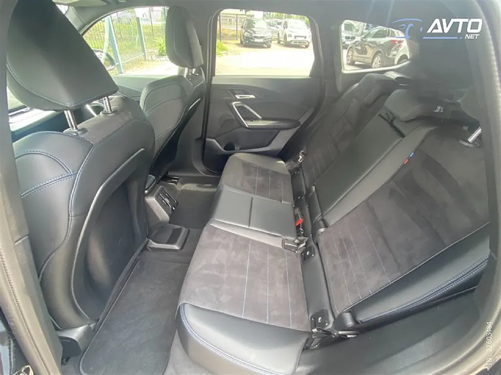 Zunanja slika - BMW X1 - xDrive30e - 7