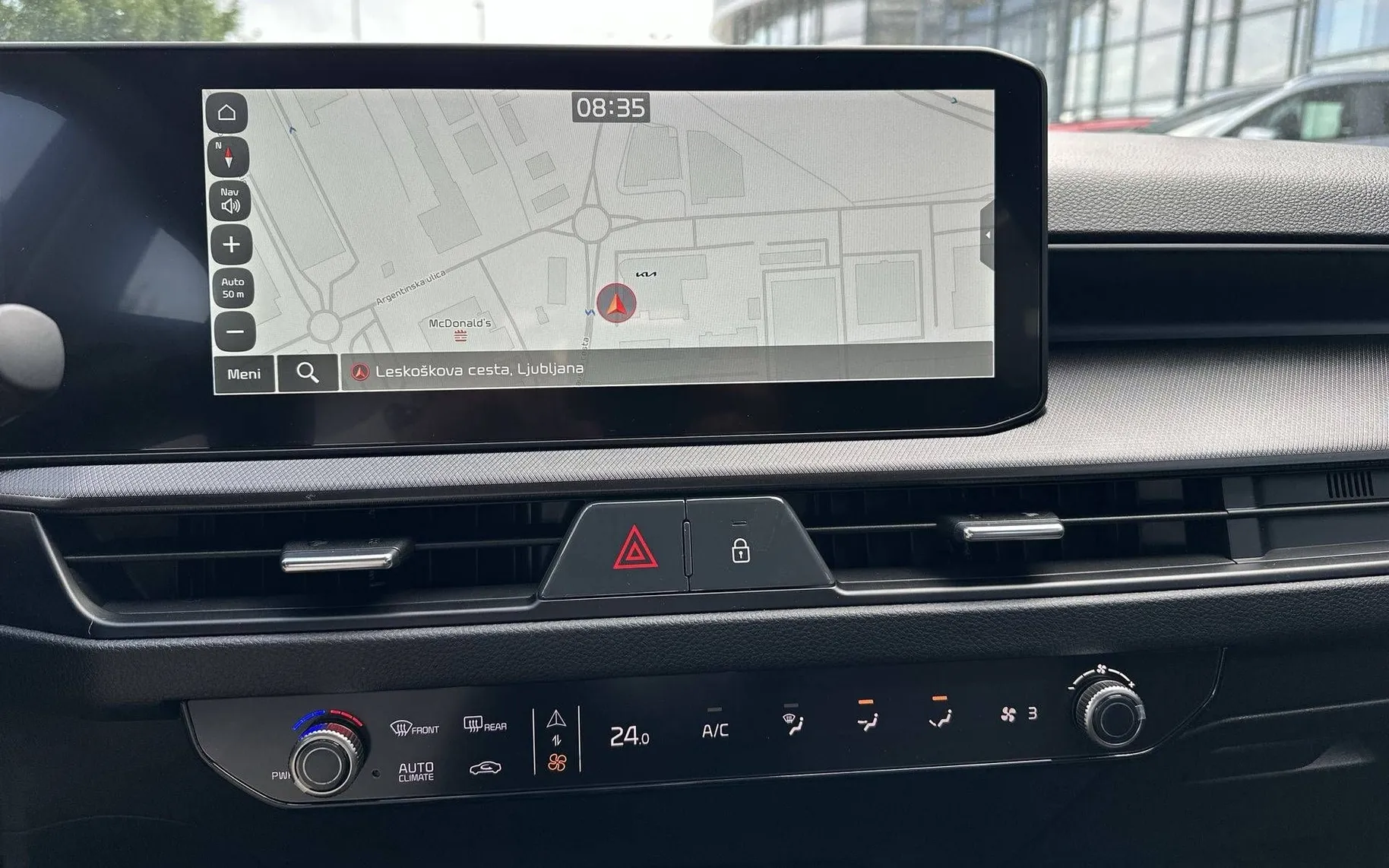 Notranja slika - KIA Stonic - 1.0 T-GDi LX Life - 18