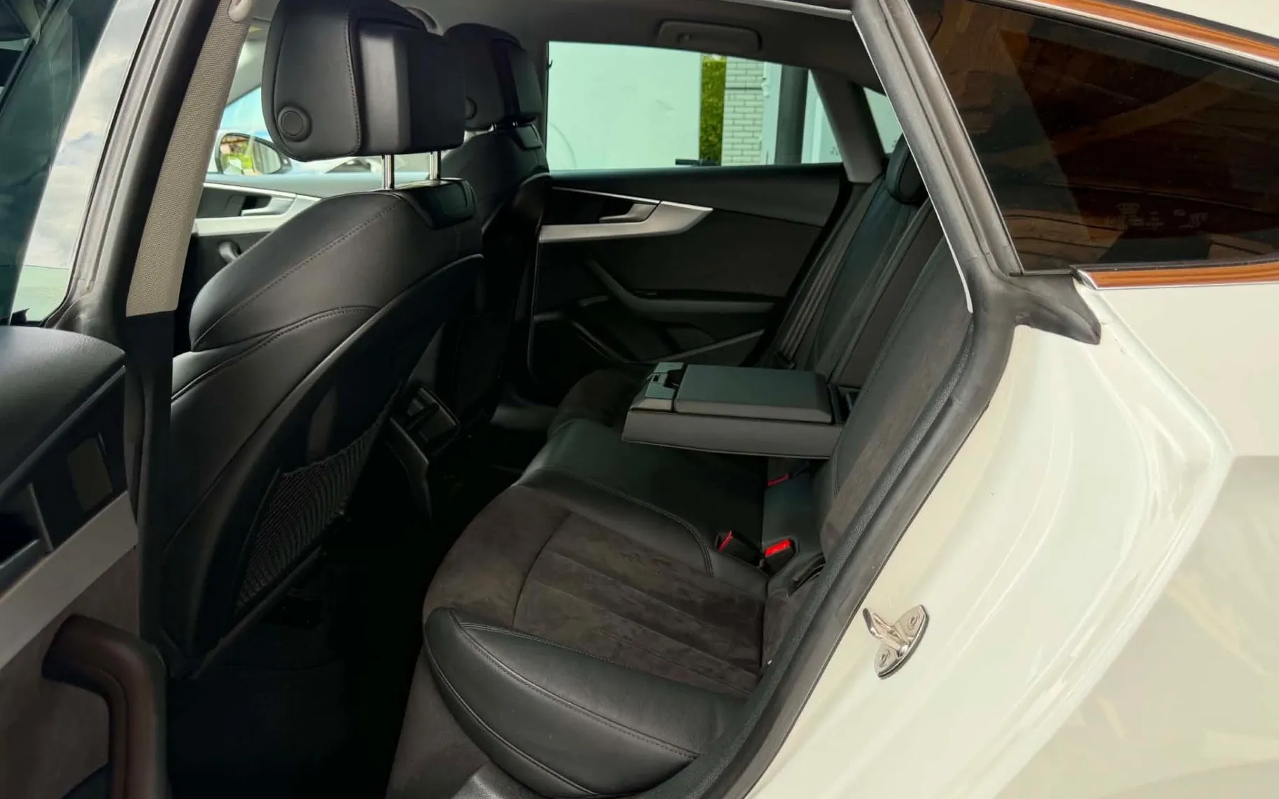 Notranja slika - Audi A5 Sportback - 2.0 TDI-AUT-S LINE-VIRUTAL-LIZING ZA TUJCE-XENON - 12