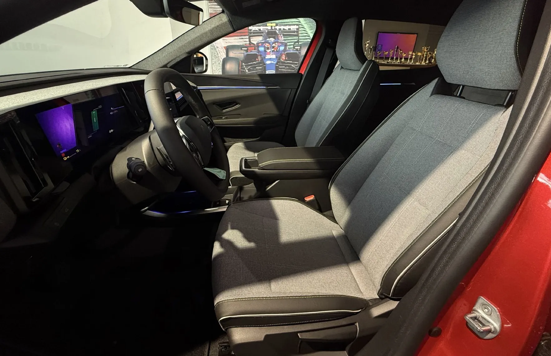 Zunanja slika - Renault Scénic - Scenic techno E-Tech Electric 170 Comfort range - 9