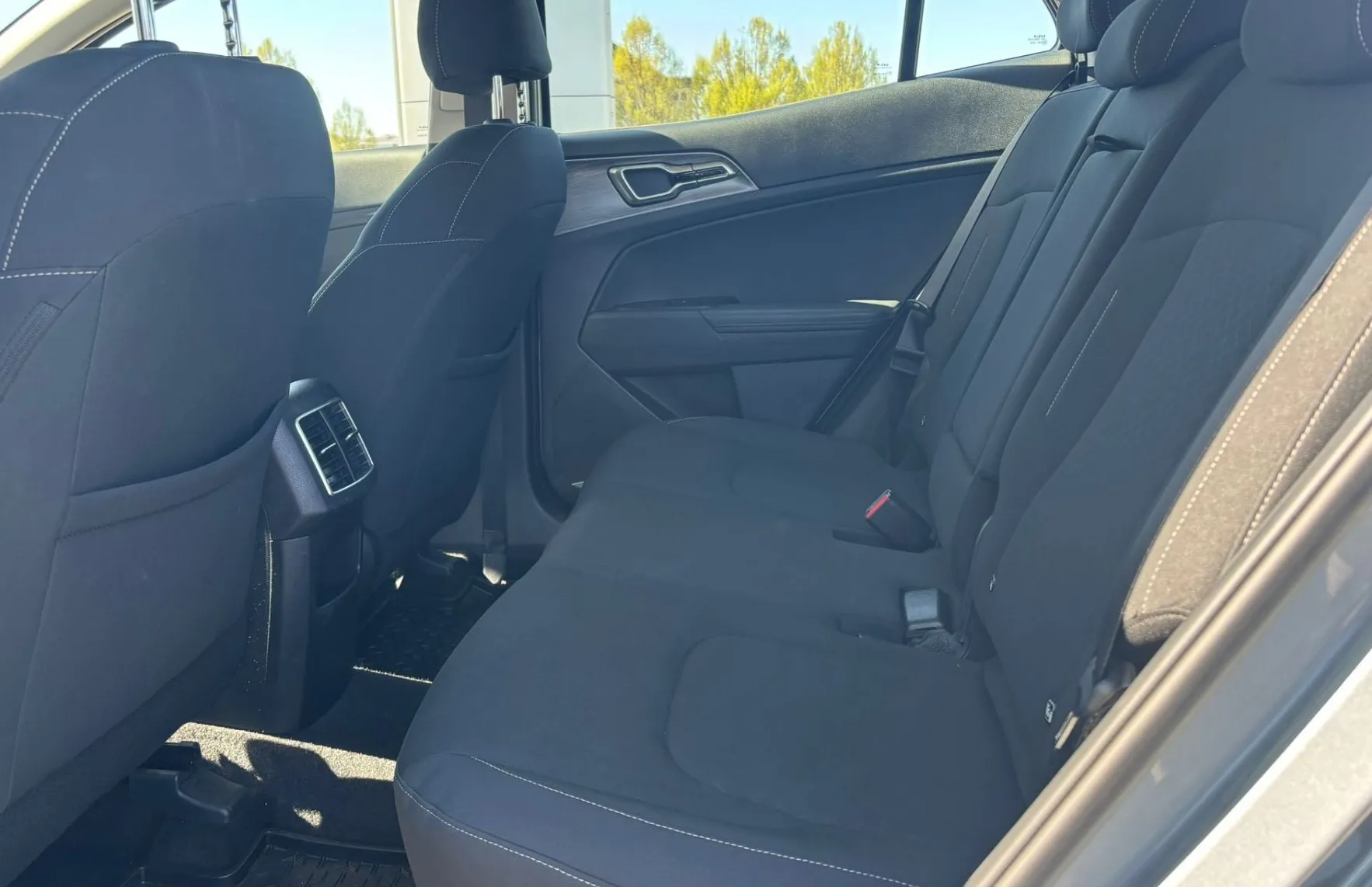 Zunanja slika - KIA Sportage - 1.6 T-GDI LX Fresh SLO-1.LAST.-TEMPOMAT-KAMERA - 8