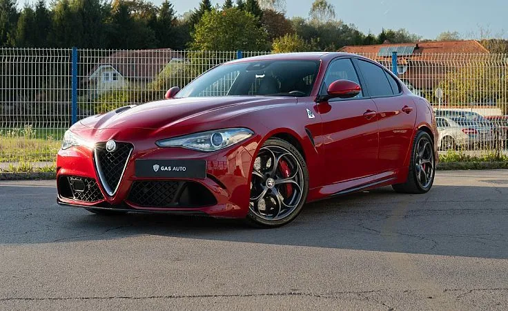 Zunanja slika - Alfa Romeo Giulia - 2.9 V6 Bi-Turbo Quadrifoglio Ročni 6.Prestav - 1