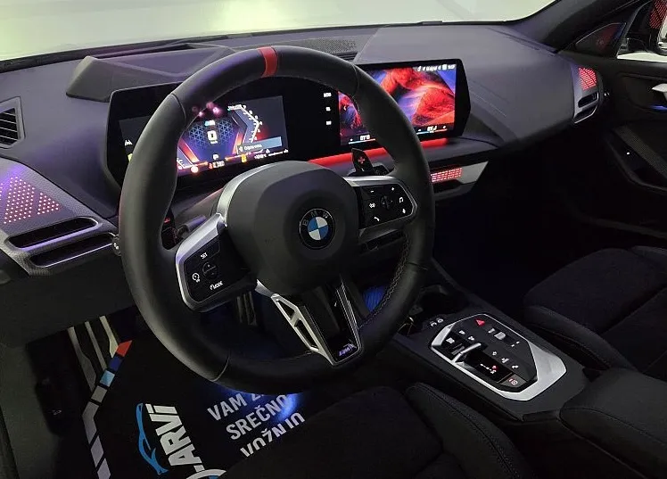 Zunanja slika - BMW Serija 1 - : M135i xDrive-RADAR-KEY-LED-HARMAN-HUD-KAM360 - 13