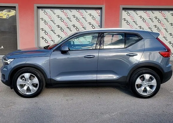 Zunanja slika - Volvo XC40 - D4 AWD AUT BUSINESS 190 GEARTRONIC KAMERA NAVI LED - 5