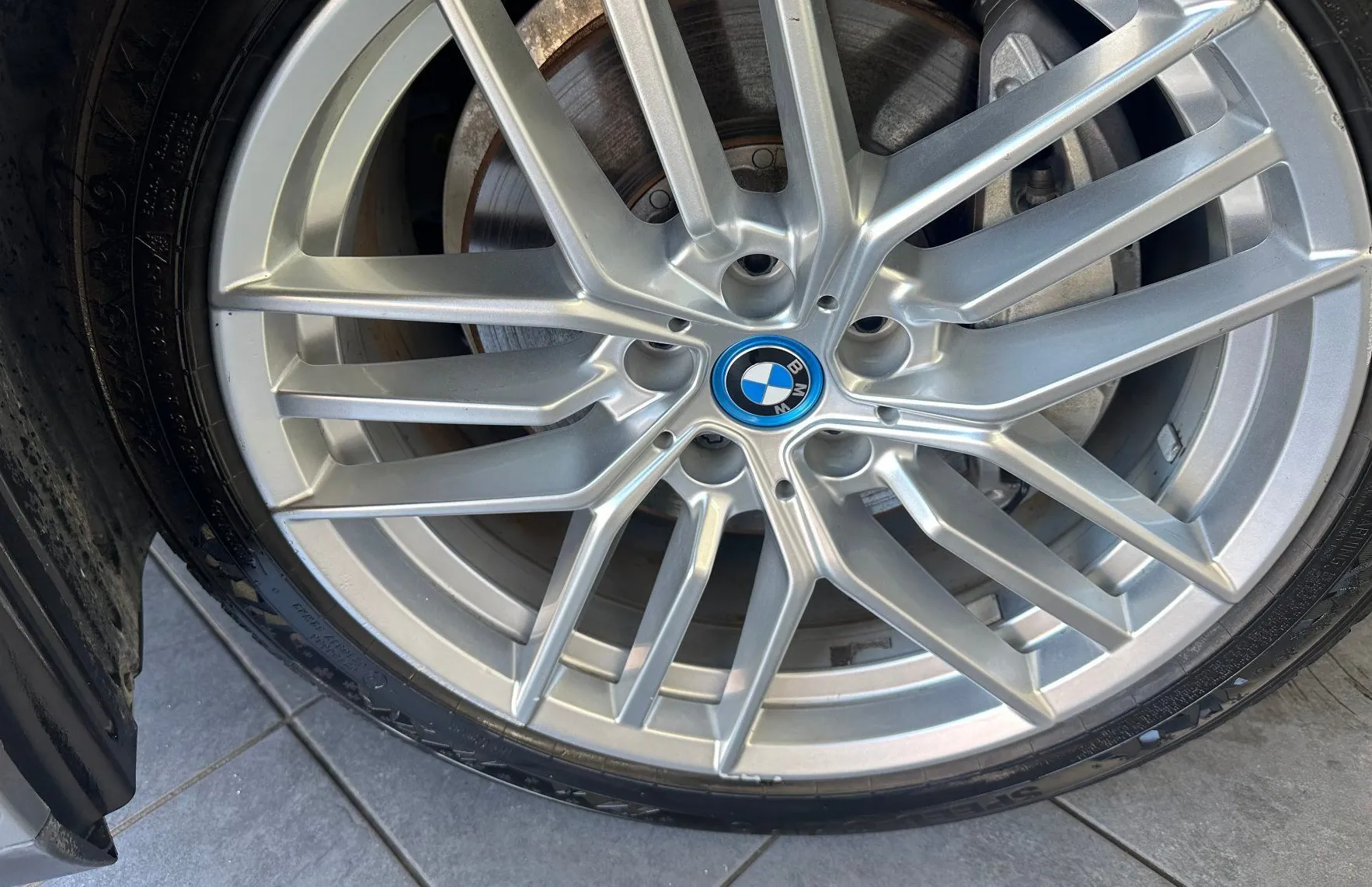 Zunanja slika - BMW i5 - eDrive40.LUKSENBURG.KAMERA.USNJE.LED-subvencija - 14
