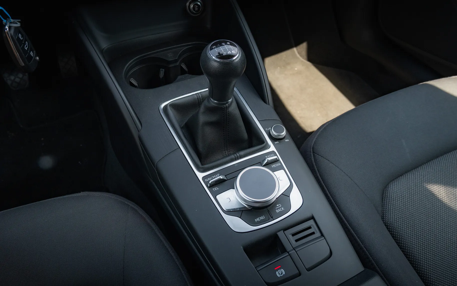 Notranja slika - Audi A3 - Sportback 1,6 TDI Sport - 12