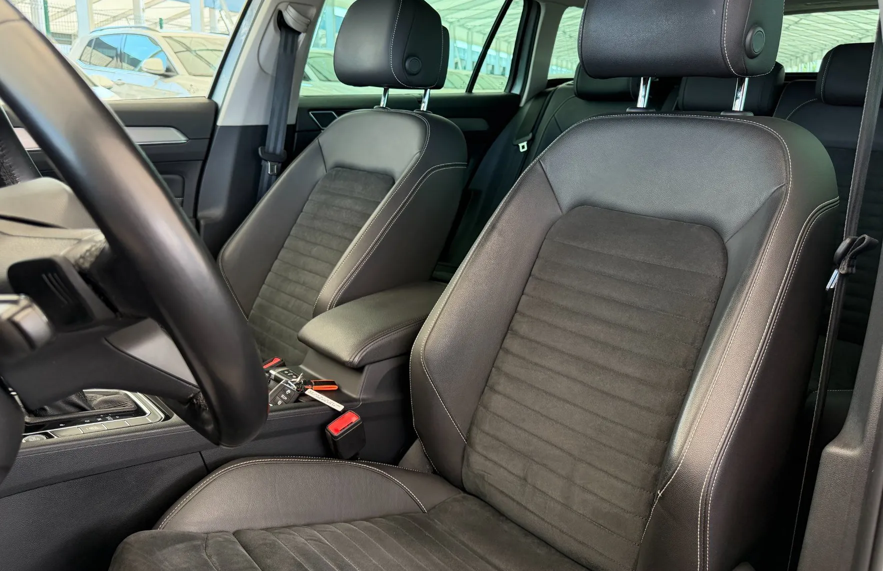 Zunanja slika - Volkswagen Passat - Variant R-Line EDT 2.0TDI DSG SLO 1.Lastnik MATRIX-VIRTUAL - 10
