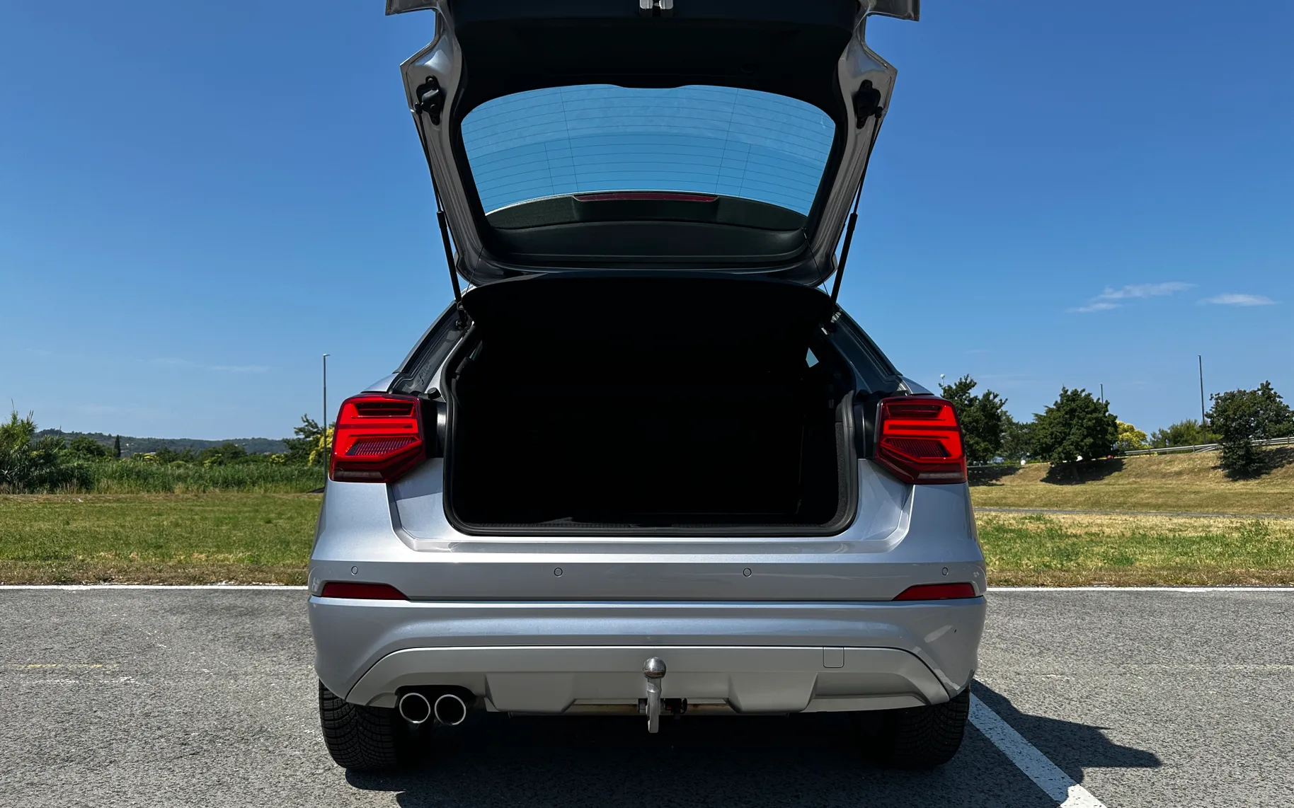 Zunanja slika - Audi Q2 - 35 TDI S-LINE S TRONIC LED-PDC-KLJUKA-NAVI-ALU.18 - 10