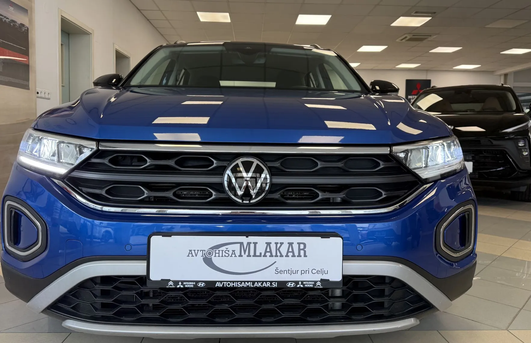 Zunanja slika - VW T-Roc - 1.5 TSI BMT Style DSG -1.LASTNIK-VIRTUAL-ACC- - 2