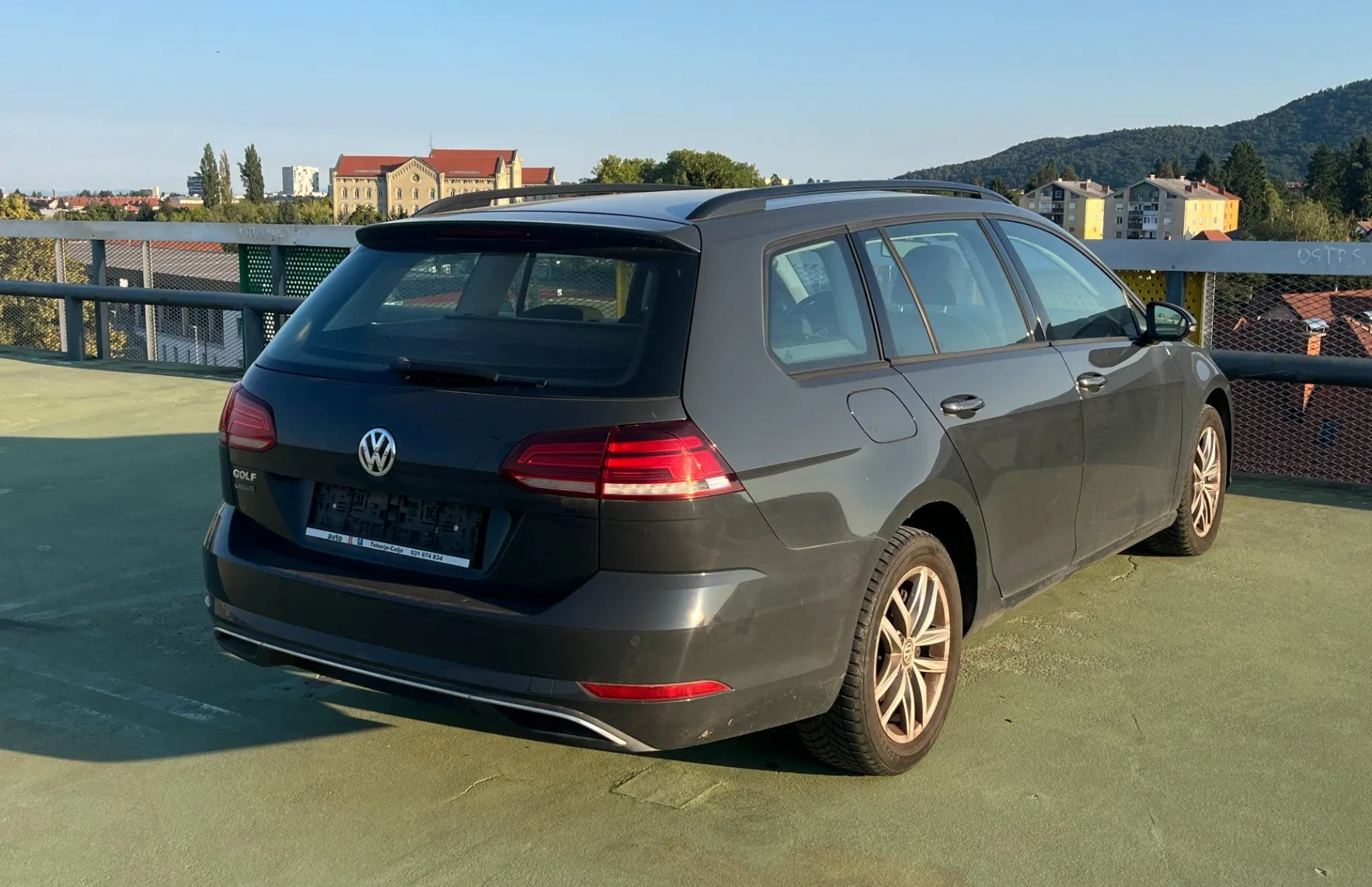 Zunanja slika - Volkswagen Golf - Variant 1.6 TDI BMT Rabbit - 7
