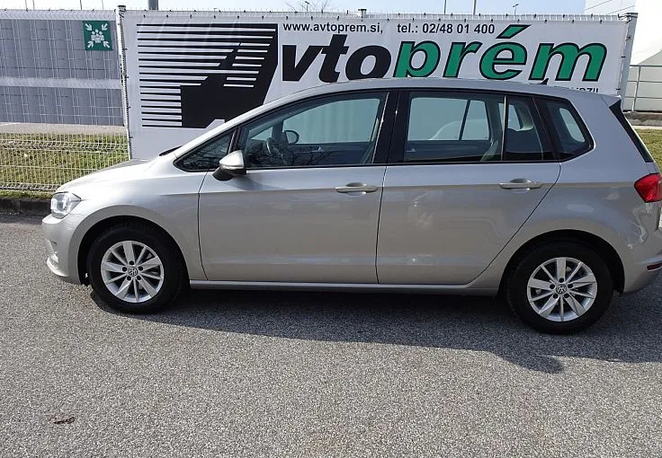 Zunanja slika - Volkswagen Golf - Sportsvan 1.6 TDI BMT avt. Highline 81  110 NAVI  SLO - 2