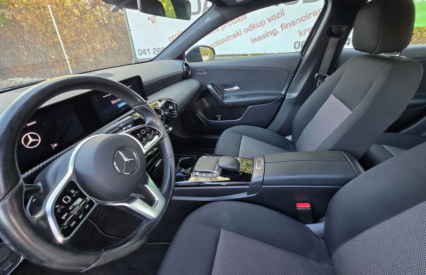 Zunanja slika - Mercedes-Benz A-Razred - A LIMUZINA 180D LED-WIDESCR-KAMERA-GRETJE SEDEŽEV - 10